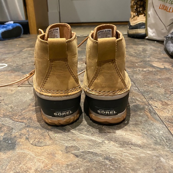 Sorel Out and About Boots - Picture 3 of 5